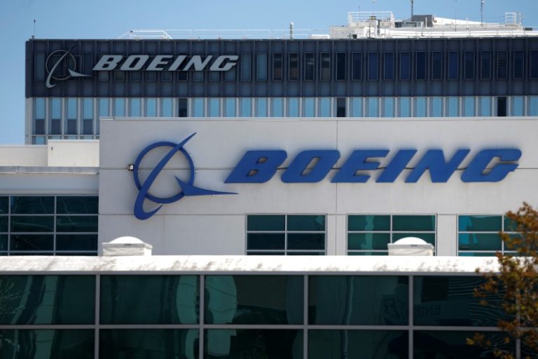 China weighs ending freeze on Boeing purchases with 737 Max deal in US -Bloomberg News