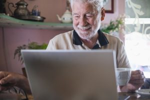6 Ways to Get Free Internet If You’re Over 60