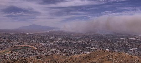 Fires Break Out in Southern California, Scorch Over 2,000 Acres